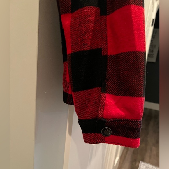 Love Tree plaid faux sherpa  lined warm jacket♥️ EUC - Picture 8 of 9